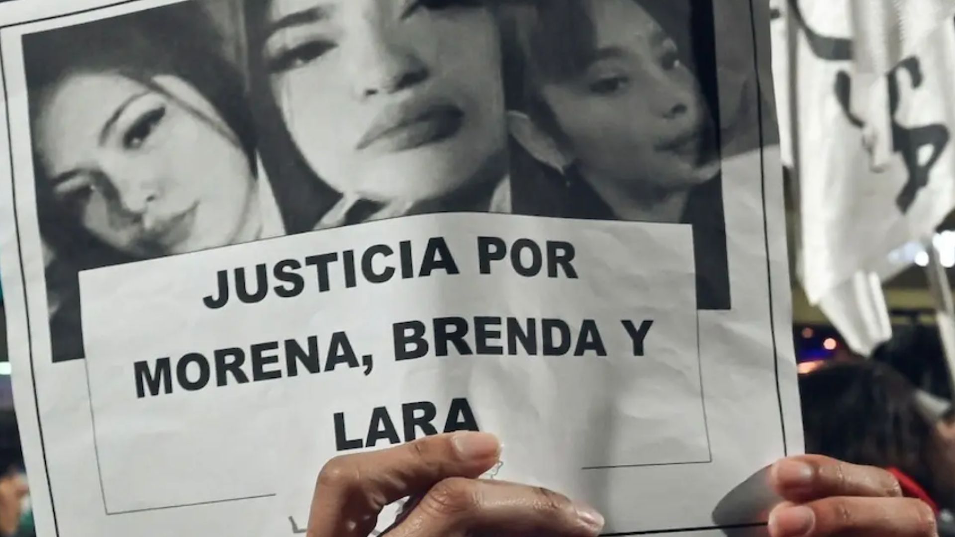 3 por ciento, 3 pueblos, 3 chicas